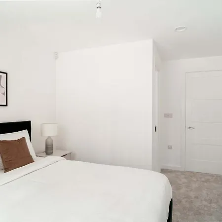 Contemporary 2bed Near Etihad * Manchester