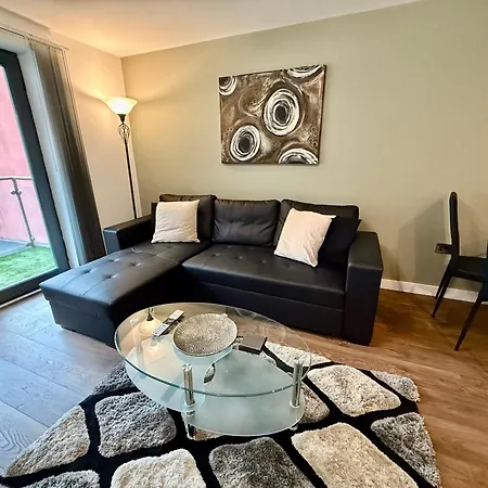 Apartment Bloom - Centre - Gated Parking