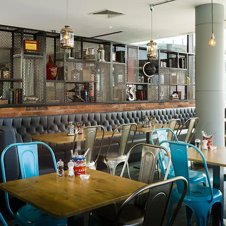 Radisson Centre, A Verified Net Zero Ξενοδοχείο