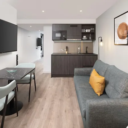 By Marriott Piccadilly