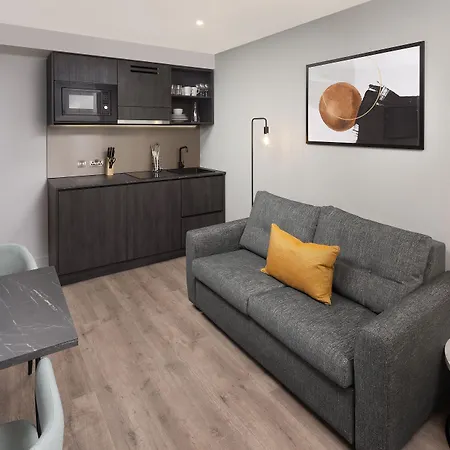 Hotell By Marriott Piccadilly 4*