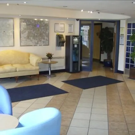 Diamond 3* Manchester