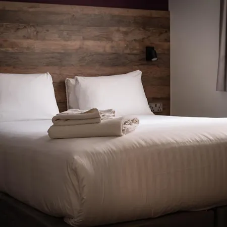 The Waterside And Leisure Club Szálloda