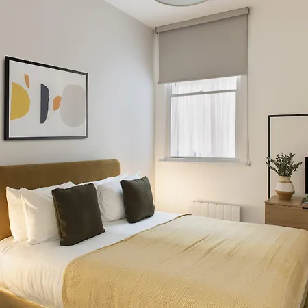 Cove Minshull Street 4*