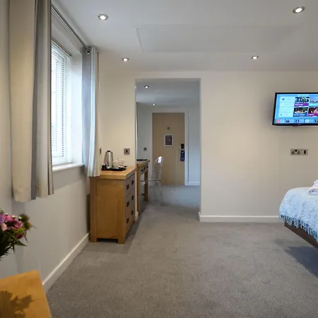 Hotel The Waterside And Leisure Club