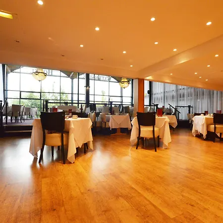 The Waterside And Leisure Club Hotel