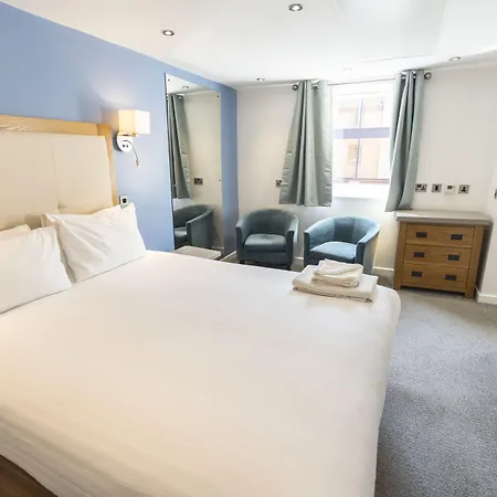 Hotel The Waterside And Leisure Club Manchester