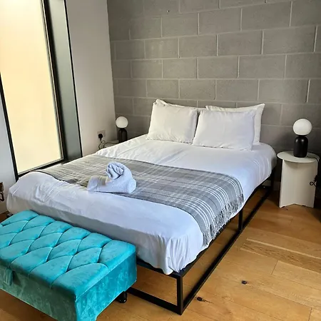 4 Bed Canal St Townhouse Free Parking * מנצ'סטר