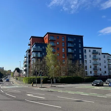 Ubytování v soukromí Fresh Private In Shared 2 Bed Flat Camp Street Manchester