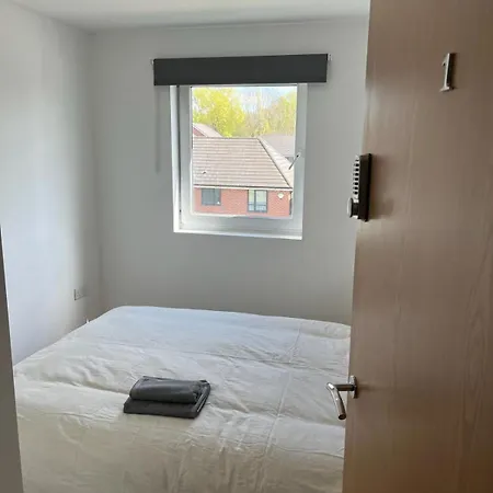 Fresh Private In Shared 2 Bed Flat Camp Street Ubytování v soukromí Manchester