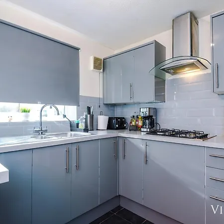 Cosy 3bdr House By Vista Short Lets & Serviced With Ps4 And Parking Semesterbostad *