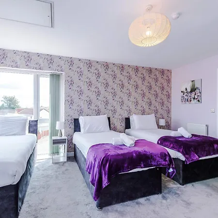 Large Townhouse By The Etihad & Coop Live Arena With Free Parking Manchester