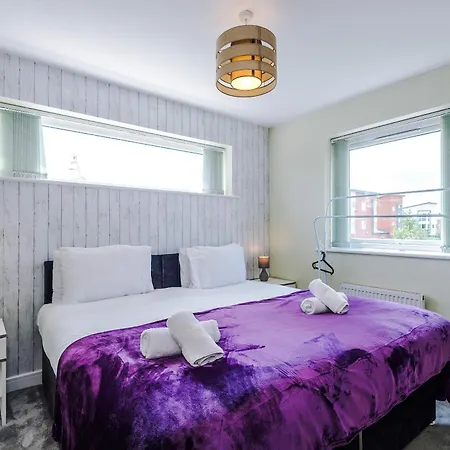 Large Townhouse By The Etihad & Coop Live Arena With Free Parking Feriehus Manchester