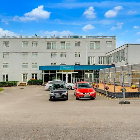 Airport By Dancenter 4* مانشستر