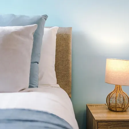 別荘 Modern 3 Bedroom - Driveway Parking For 2 Vehicles, Close To Centre