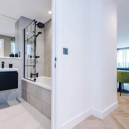 Apartamento Stylish 2 Bed 2 Bath In