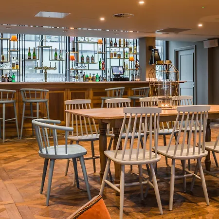 King Street Townhouse 4*