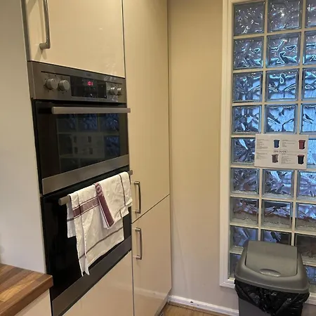 3bed Family -free Parking -manchester مانشستر