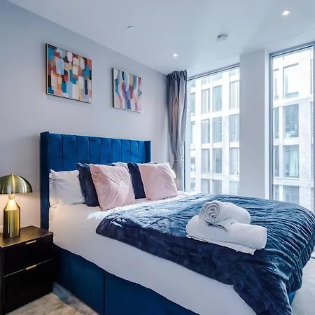 Apartment Centre, Luxury Apartment, Gym *