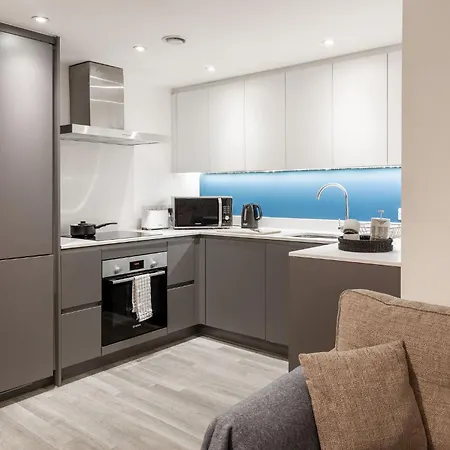 Spacious - Next To Ao Arena - Local Transport Links - Parking Manchester