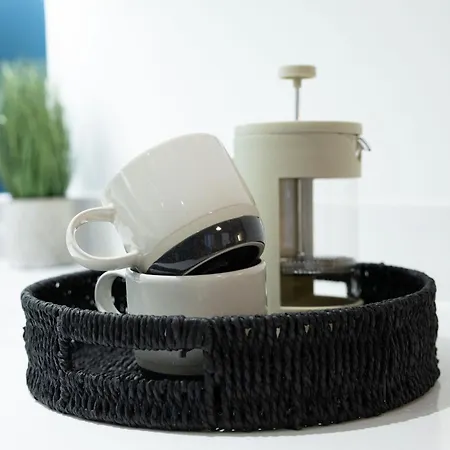 Spacious - Next To Ao Arena - Local Transport Links - Parking Appartement