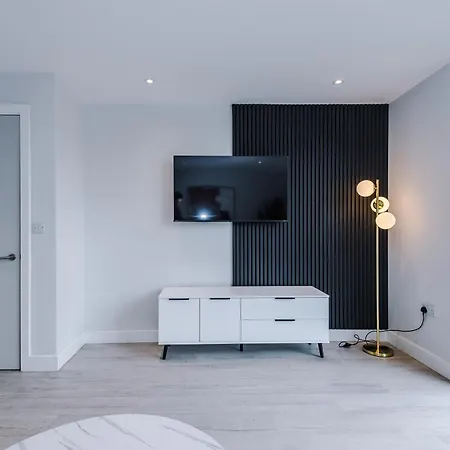 Appartement Stylish 1-bed Fast Wi-fi Easy Access To