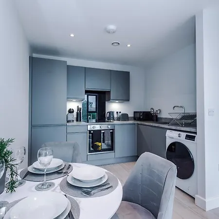 Appartement Stylish 1-bed Fast Wi-fi Easy Access To Manchester