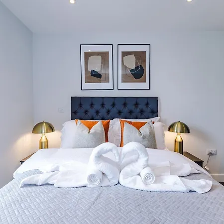 Lejlighed Modern 2br Parking Great Location & Amenities