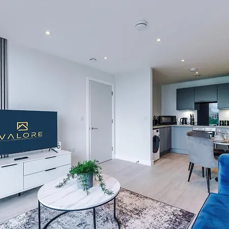 Modern 2br Parking Great Location & Amenities Lejlighed Manchester