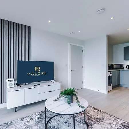 Modern 2br Parking Great Location & Amenities 아파트 맨체스터