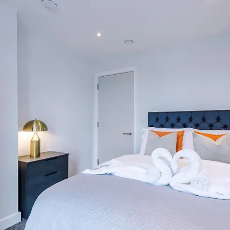 Lejlighed Modern 2br Parking Great Location & Amenities *
