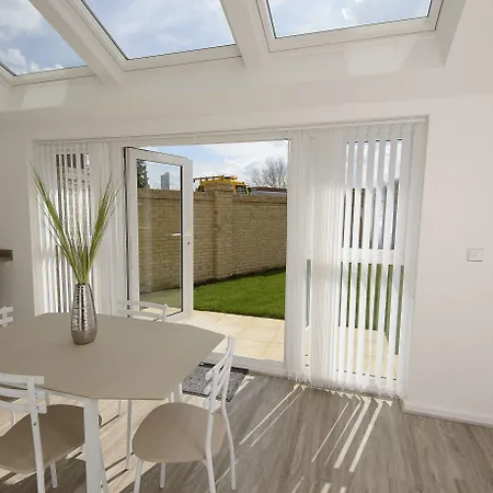 Riverside Villas Salford (Greater Manchester)