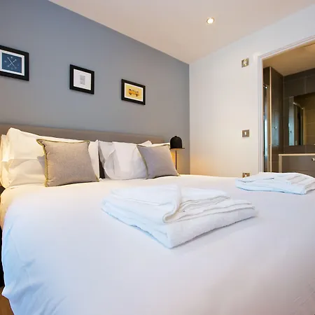 Lägenhetshotell Staycity Piccadilly 4*