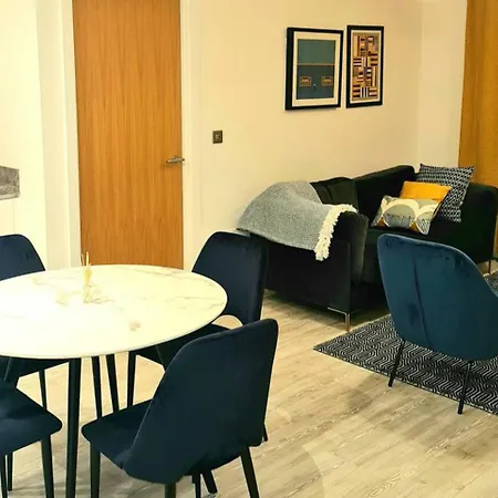 公寓 2 Bed Sleeps 4 With Free Parking 曼彻斯特