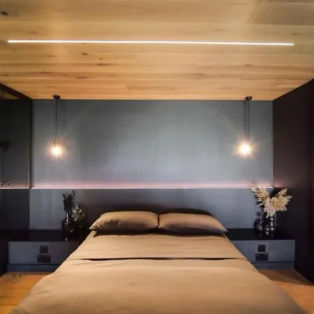 Noir By The Heim * Манчестер