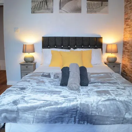 Queens Affittacamere 3*