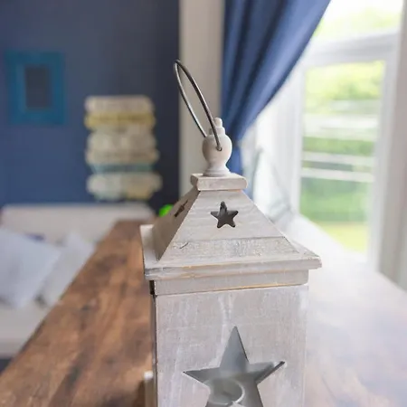 Apartment Cozy 2 Bedroom In Quiet M16 Area Prefect For Friends Or Couples *