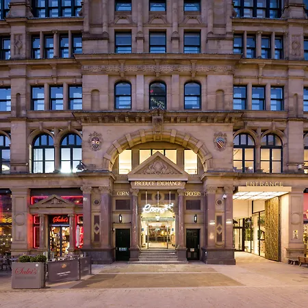 Roomzzz Victoria Manchester