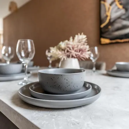 Contractor Near The Centre With Two Free Parking Spaces Nyaraló Manchester