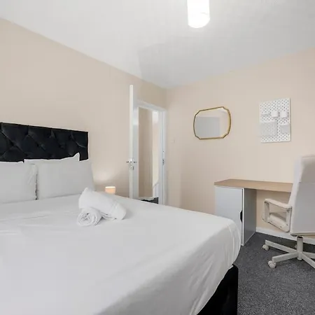 4 Bed Northenden Free Parking * Manchester