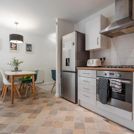 Haven - Coop Live - Etihad - Sleeps 9 - Free Parking Manchester