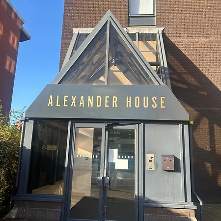 Elegant Near Stadium Free Parking Apartment Manchester