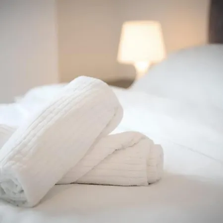 Joyful Group - Warm 2 Bed Ensuite Near Centre And Old Trafford Manchester