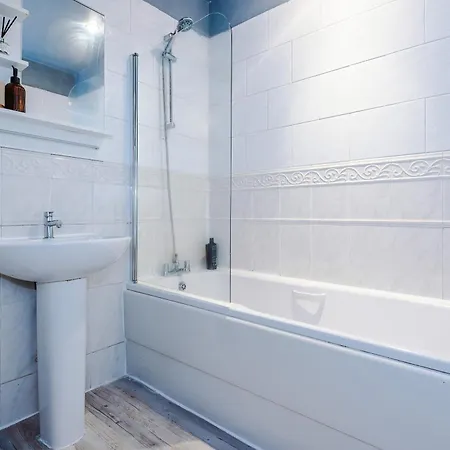 Apartmán 2br Heights Sleeps 7 Parking & Wifi