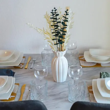 Modern 3-bedroom Near Centre Apartment Manchester