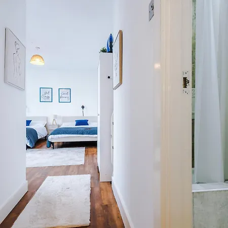2br Heights Sleeps 7 Parking & Wifi Apartmán