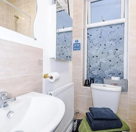 Apartmán Sleep7, Pool Table, Ttennis, Free Parking, 3br Manchester