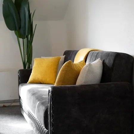 Modern 3-bedroom Near Centre Apartment