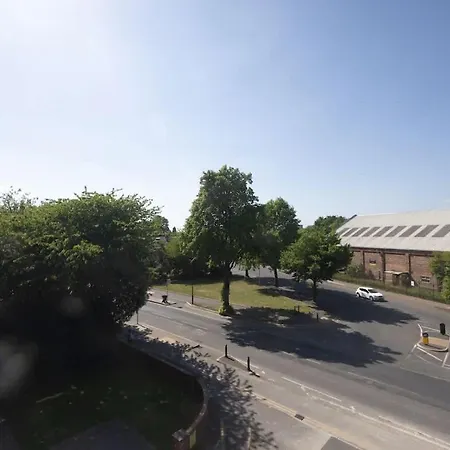 Joyful Management -top Floor With Feel Deco In M16 * Манчестер