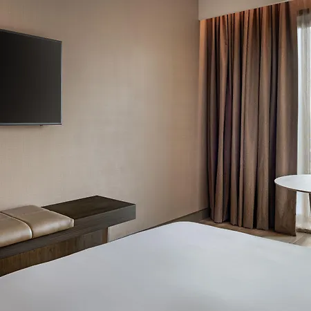 Ac By Marriott Centre 4*